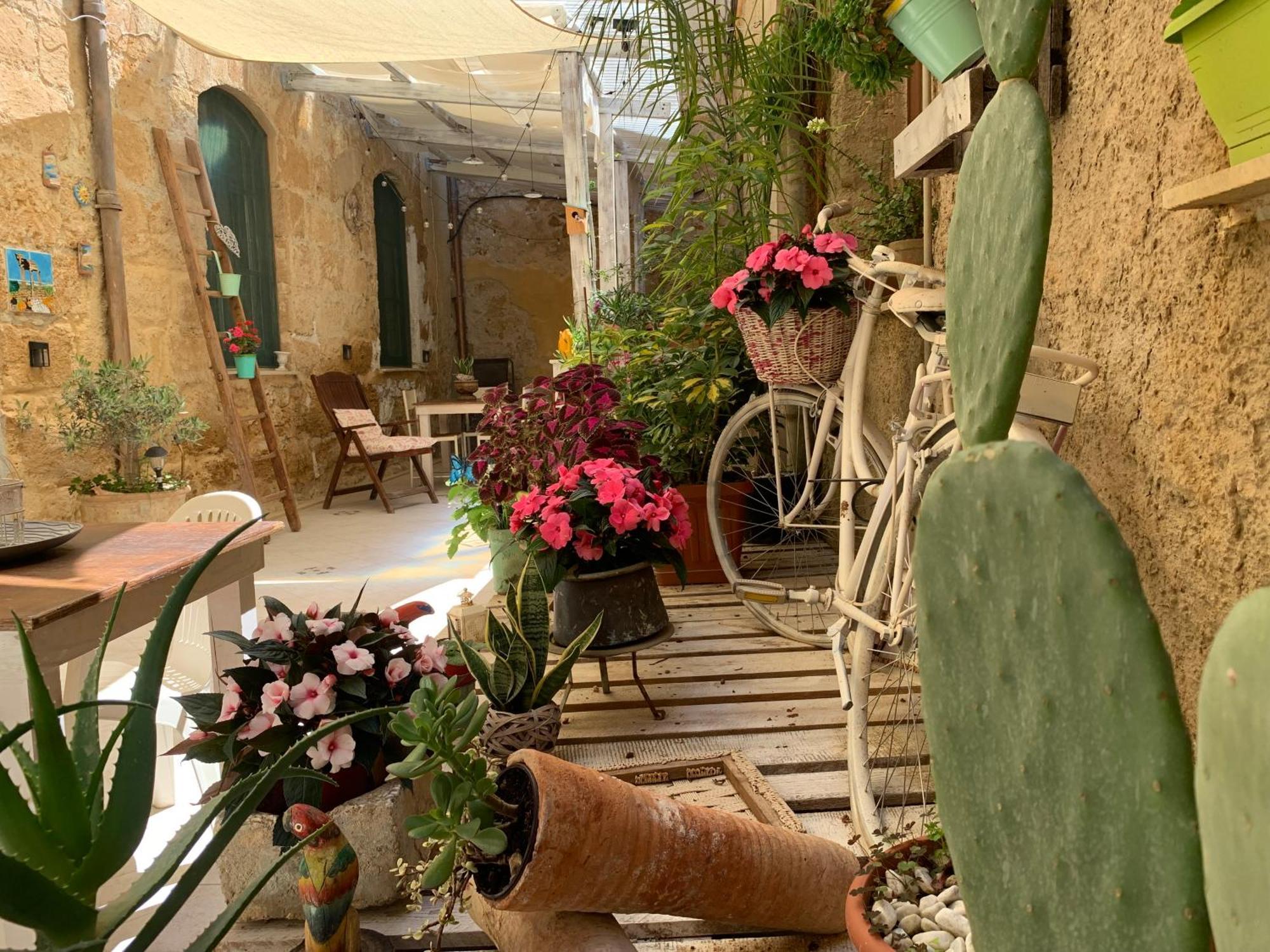 Appartement Il Vecchio Cortile à Agrigente Extérieur photo