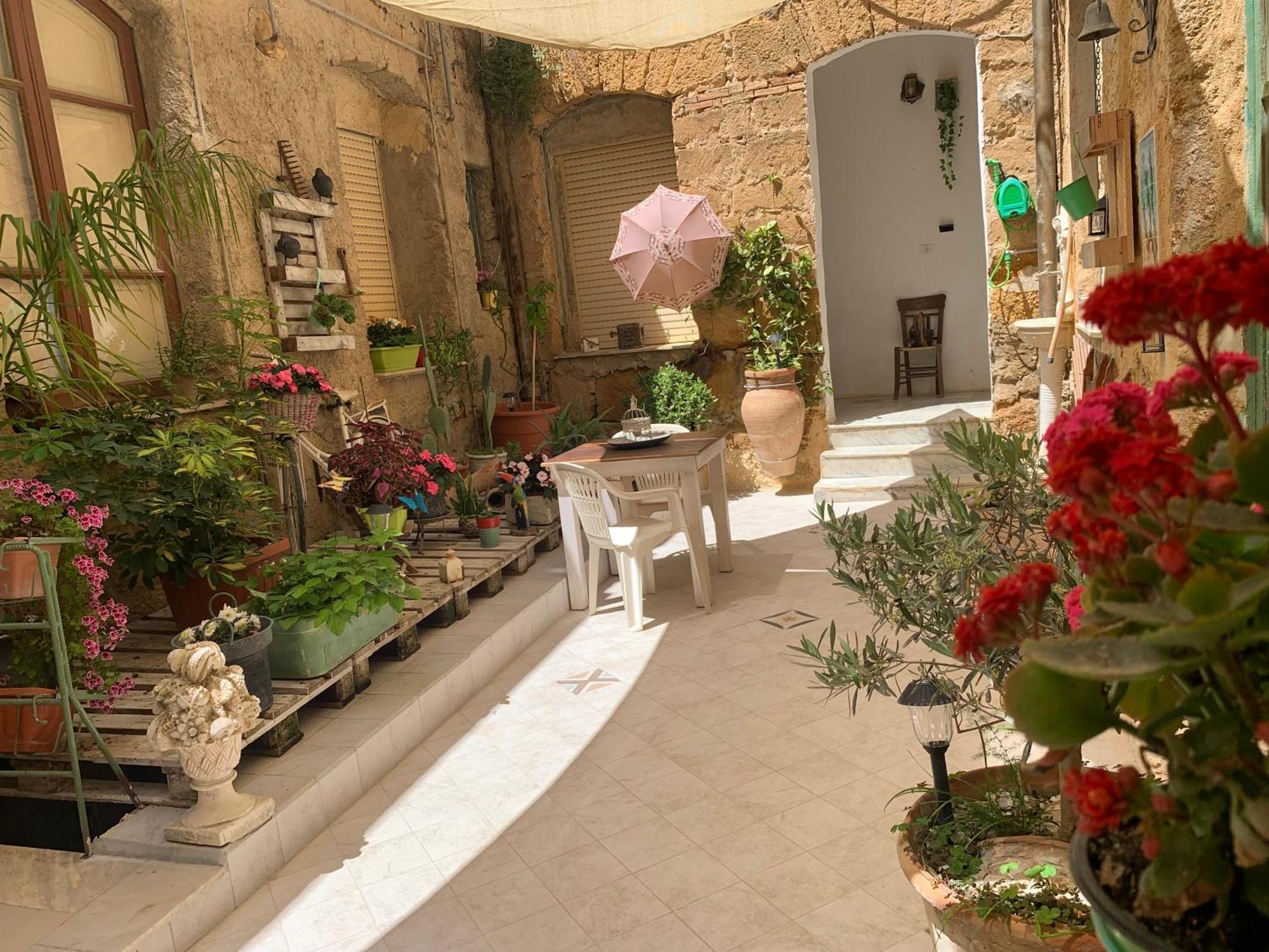 Appartement Il Vecchio Cortile à Agrigente Extérieur photo
