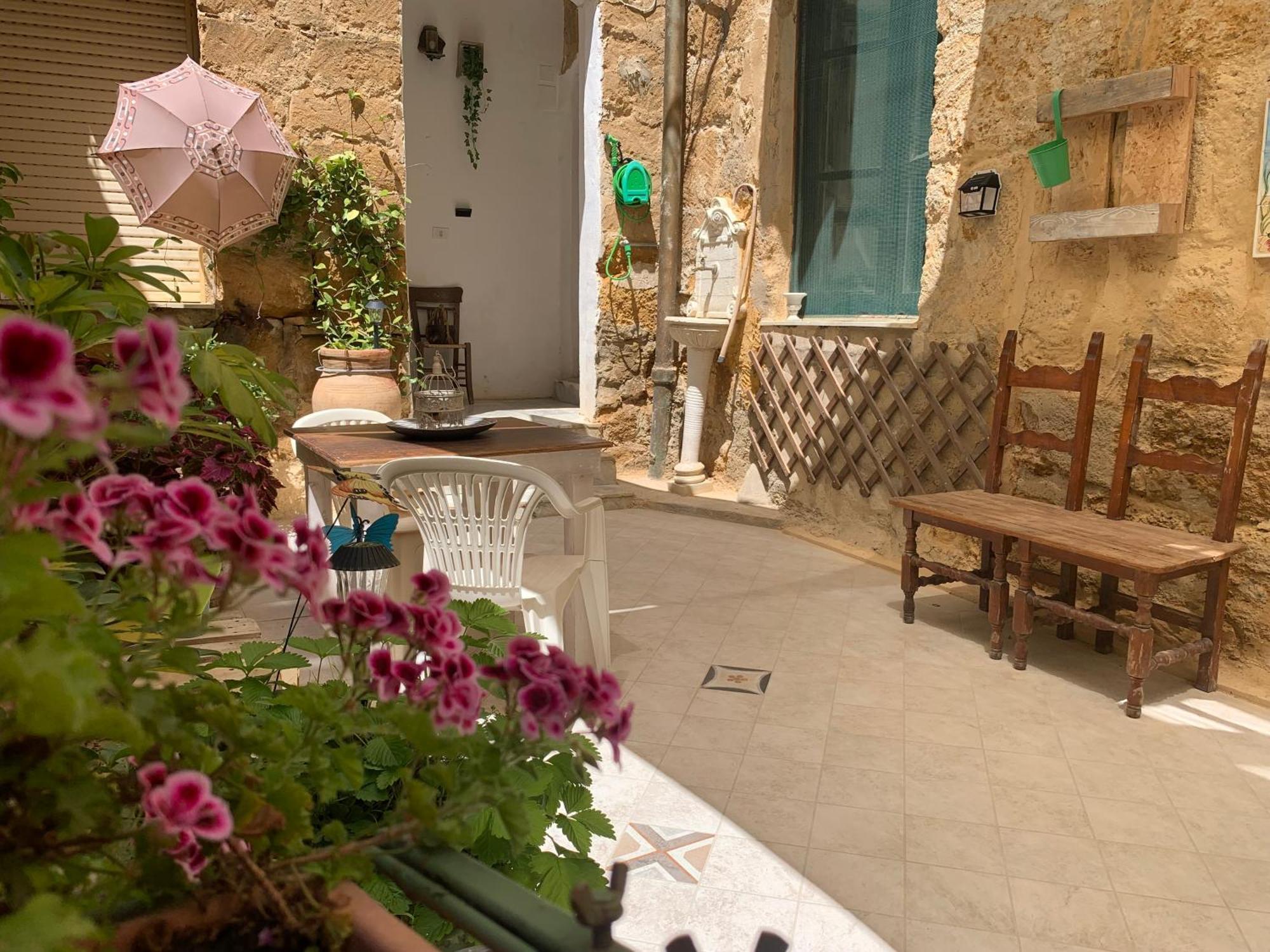 Appartement Il Vecchio Cortile à Agrigente Extérieur photo