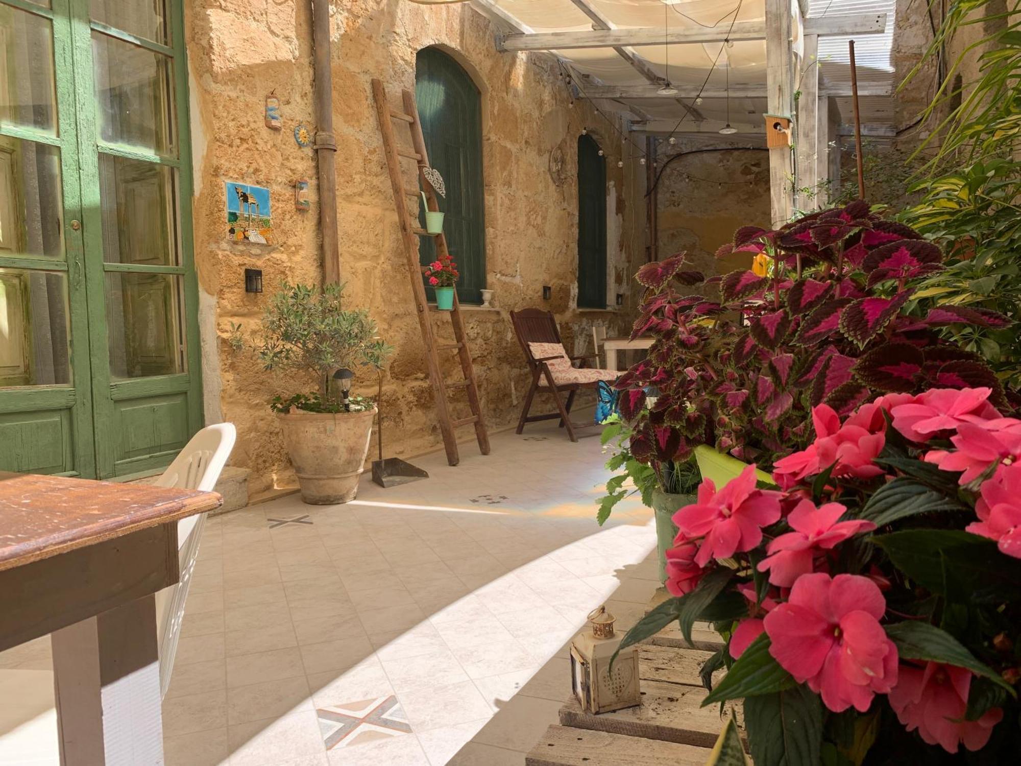 Appartement Il Vecchio Cortile à Agrigente Extérieur photo