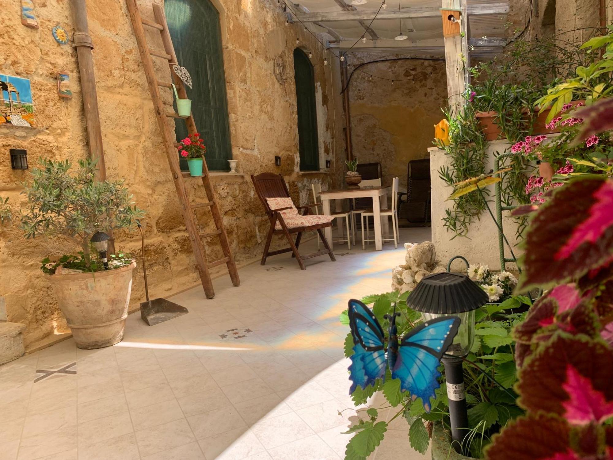 Appartement Il Vecchio Cortile à Agrigente Extérieur photo